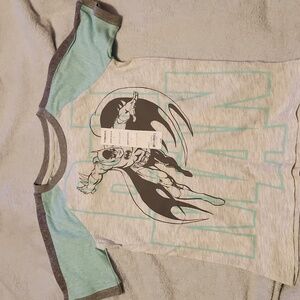 Boys 7- short sleeve Batman shirt teal, Grey